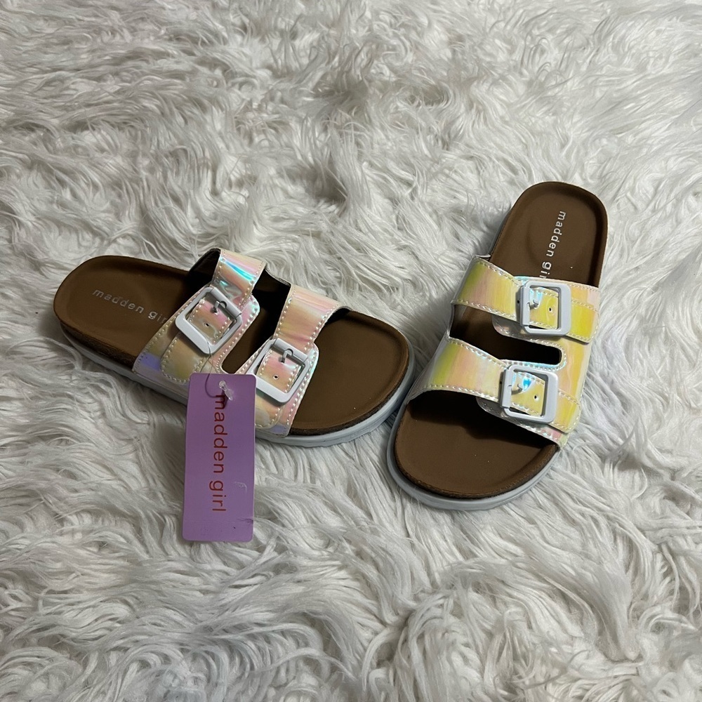 Madden girl Sandles